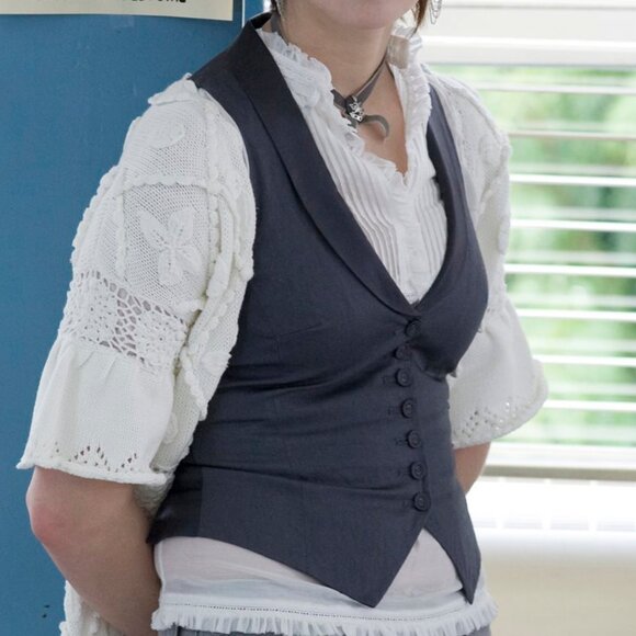 H&M Gray Collar Vest Waistcoat ASO Alice Cullen - Picture 10 of 10